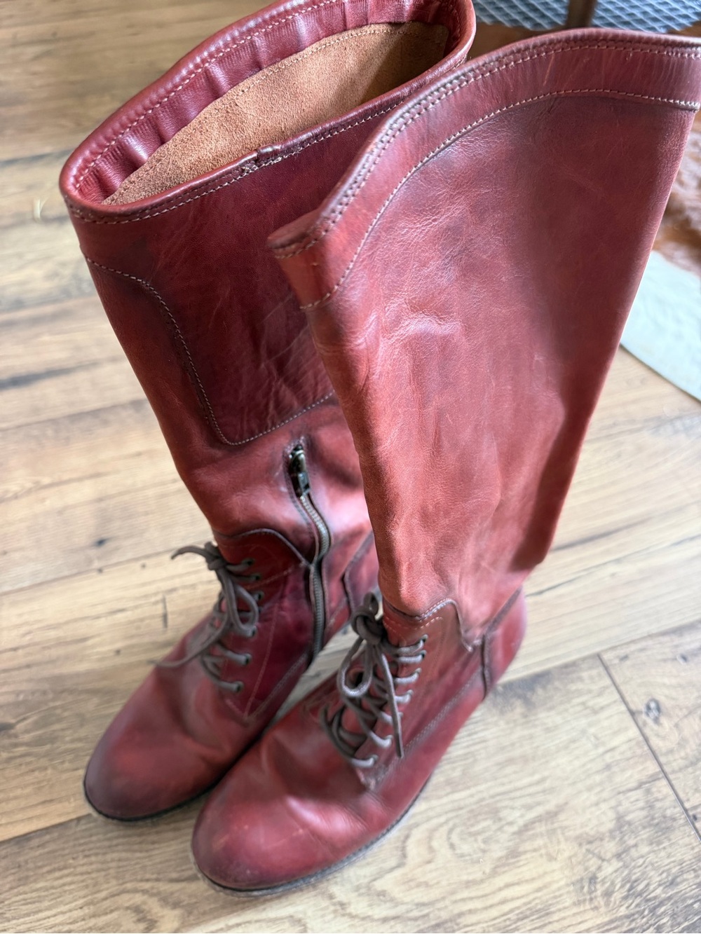 Frye Lace-Up Leather Boots – Women's Size 9 red leather made in Mexico zip - Picture 3 of 11